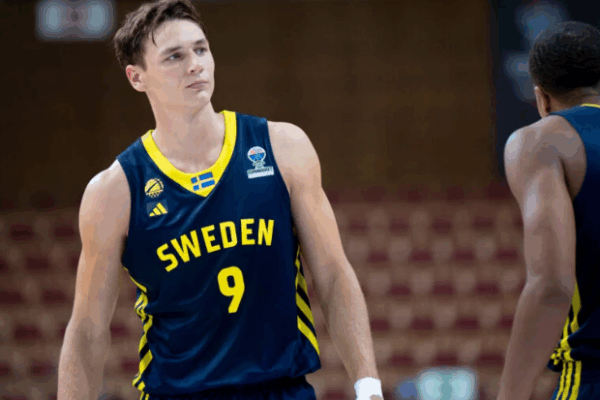 Erik Spoelstra Bicarakan Prospek Pelle Larsson erik-spoelstra-bicarakan-prospek-pelle-larsson