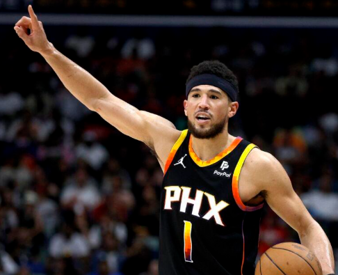 perpanjangan-kontrak-pemain-booker-dengan-suns