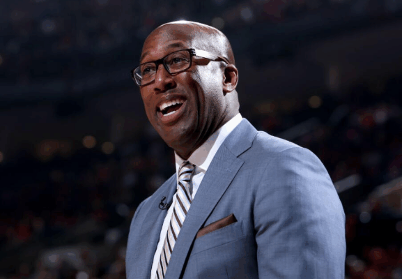 mike-brown-tidak-ingin-menukar-giannis-antetokounmpo