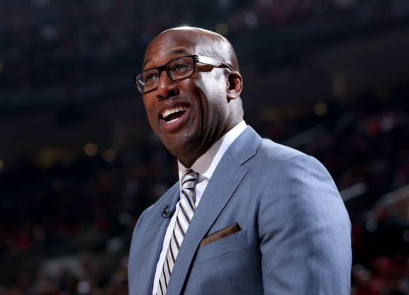 mike-brown-tidak-ingin-menukar-giannis-antetokounmpo