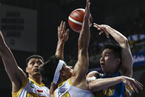 evolusi-peran-center-basket-dari-post-ke-stretch-five